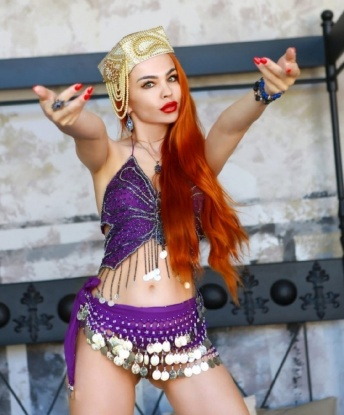 Проститутка Аида